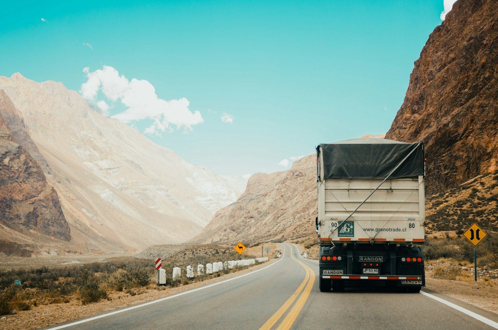 26 ft Box Truck